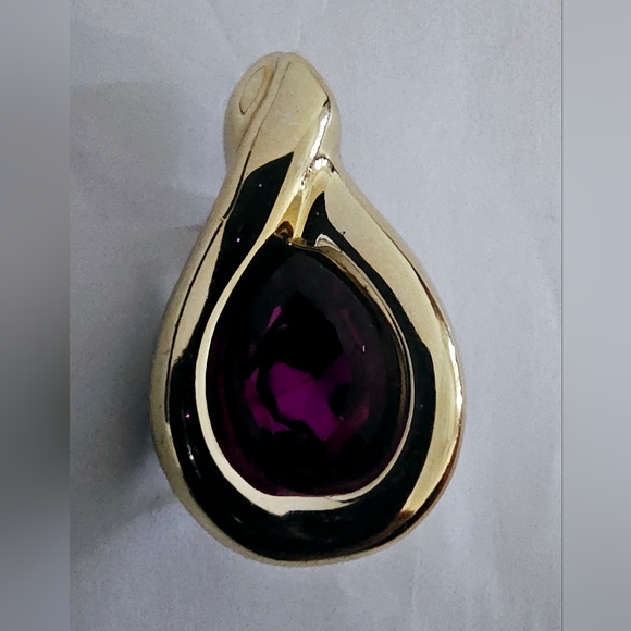 Purple and gold teardrop plastic brooch - Picture 8 of 8